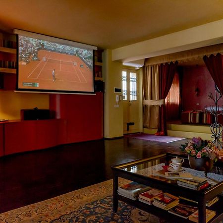 Bohemian Suite Spacious And Central Loft โบโลญญา ภายนอก รูปภาพ