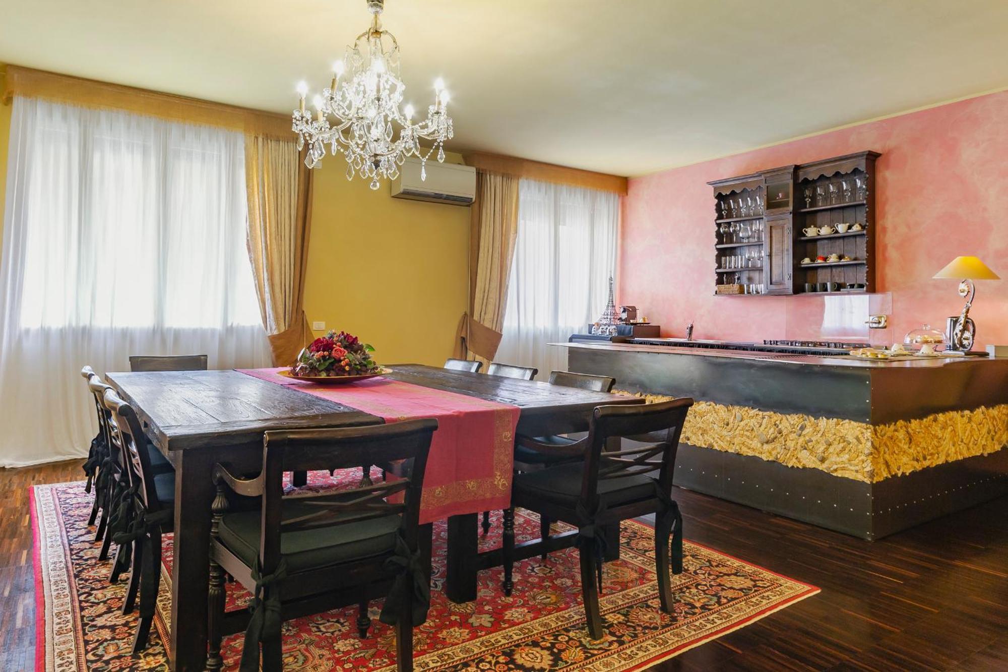 Bohemian Suite Spacious And Central Loft โบโลญญา ภายนอก รูปภาพ